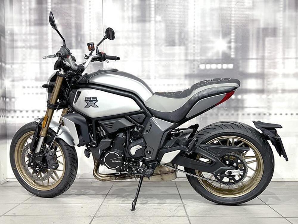 CFMOTO 700CL-X Heritage (2021 - 25) (2)