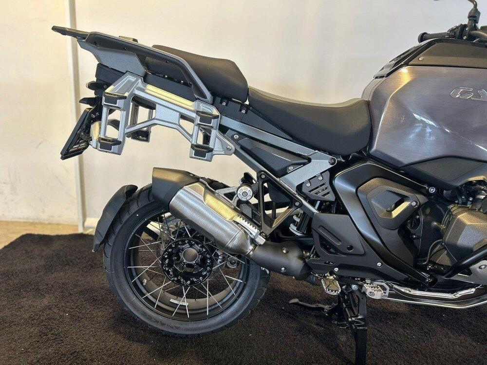 Bmw R 1300 GS Adventure Triple Black (2025) (4)