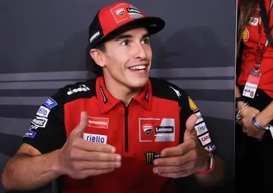 MotoGP 2025. GP di Ungheria. Marc Marquez analizza la situazione di Pecco Bagnaia: Quando un atleta entra in una spirale inizia a perdere fiducia, ma se ha talento e ce l'ha già fatta, ricomincerà a far bene