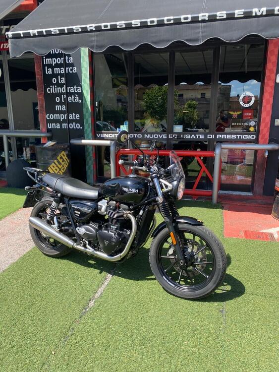 Triumph Street Twin 900 (2021 - 22) (2)