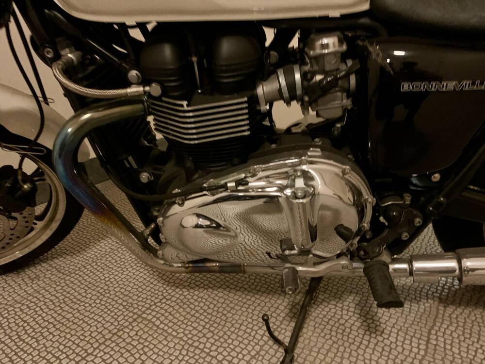 Triumph Bonneville (2007 - 16) (2)