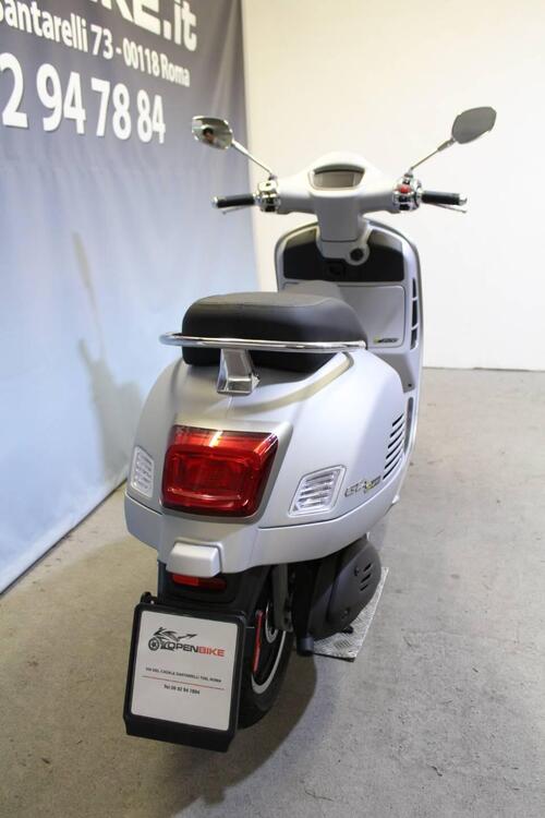 Vespa GTS 300 Super Tech (2023 - 24) (5)