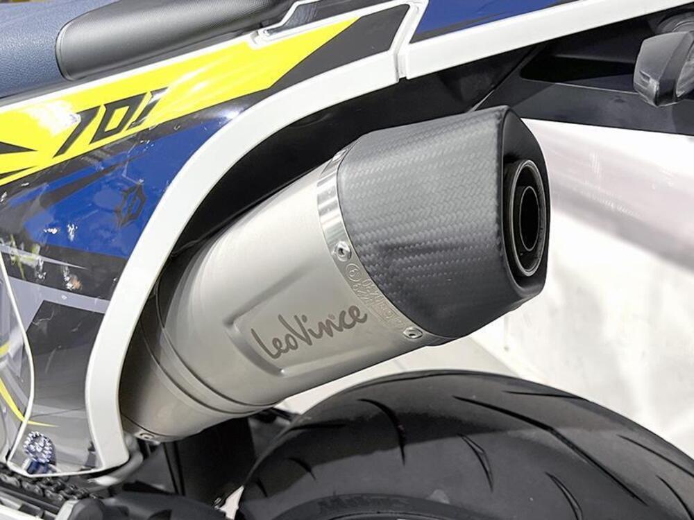 Husqvarna 701 Supermoto (2017 - 19) (5)