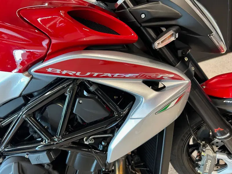 MV Agusta Brutale 801 RR Ottantesimo (2025 - 26) (7)