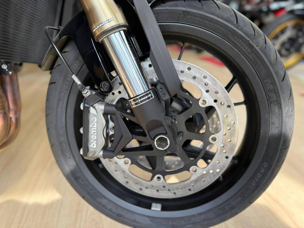 QJ Motor SRK 900 (2025) (3)