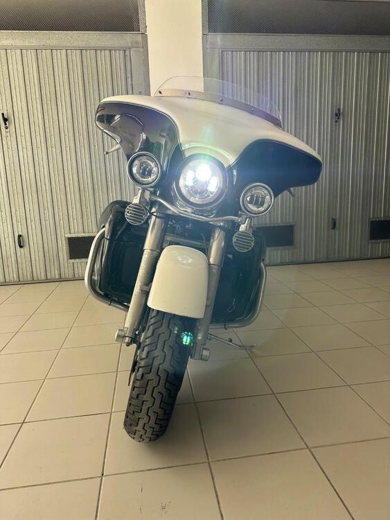 Harley-Davidson 1584 Electra Glide Ultra Classic (2007) - FLHTCU (2)