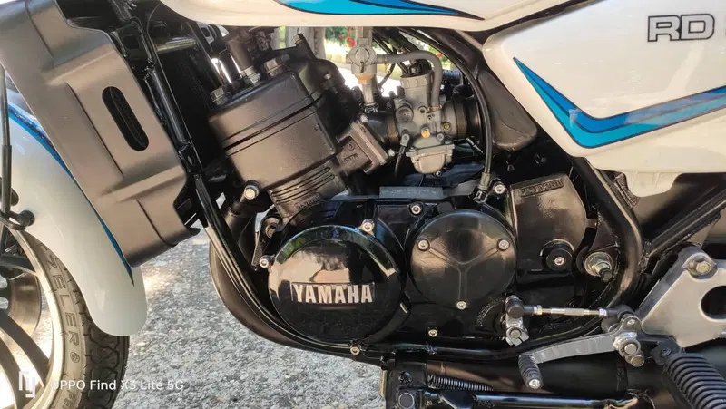 Yamaha RD 350 4L0 (6)