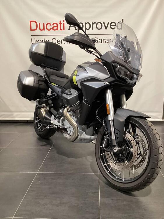 Moto Guzzi Stelvio (2024 - 25) (2)