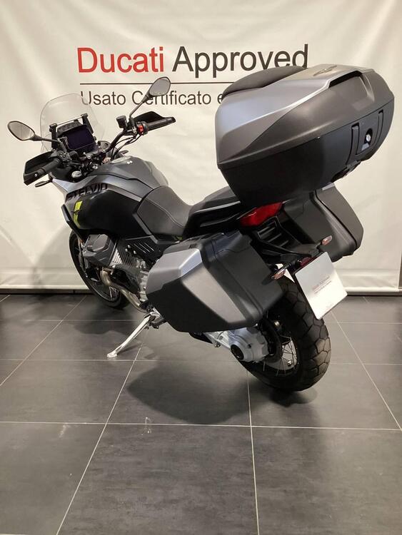Moto Guzzi Stelvio (2024 - 25) (4)