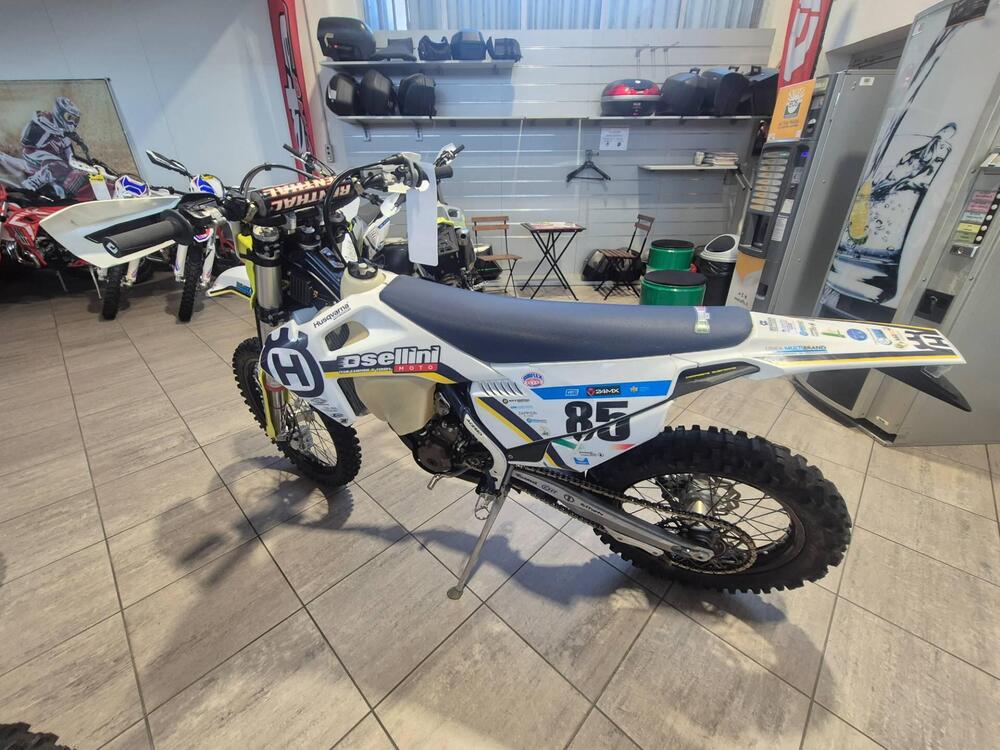 Husqvarna FE 250 (2022) (4)