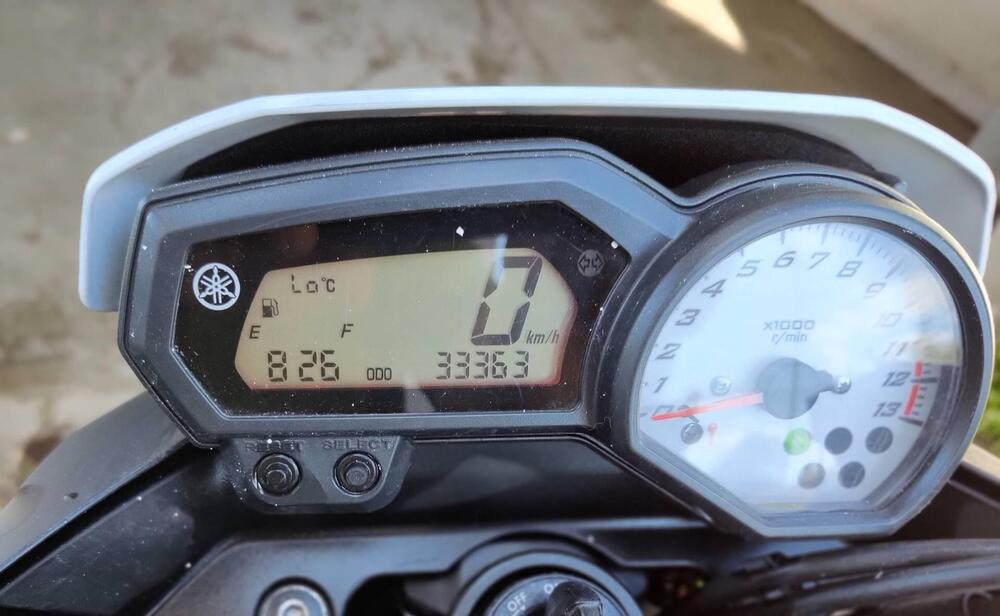 Yamaha Fazer 8 (2010 - 16) (3)