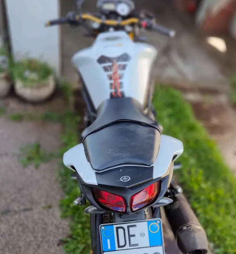 Yamaha Fazer 8 (2010 - 16) (4)