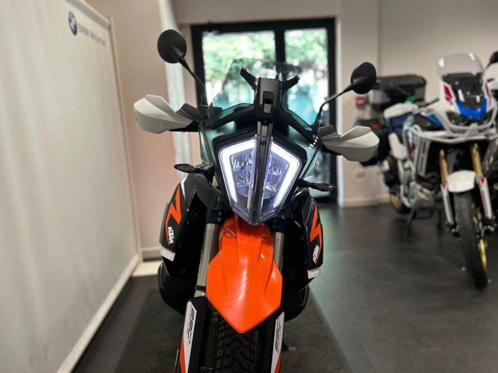 KTM 890 Adventure R (2021) (4)