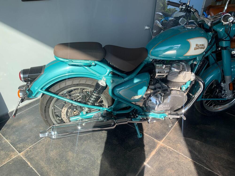 Royal Enfield Classic 650 (2025) (4)