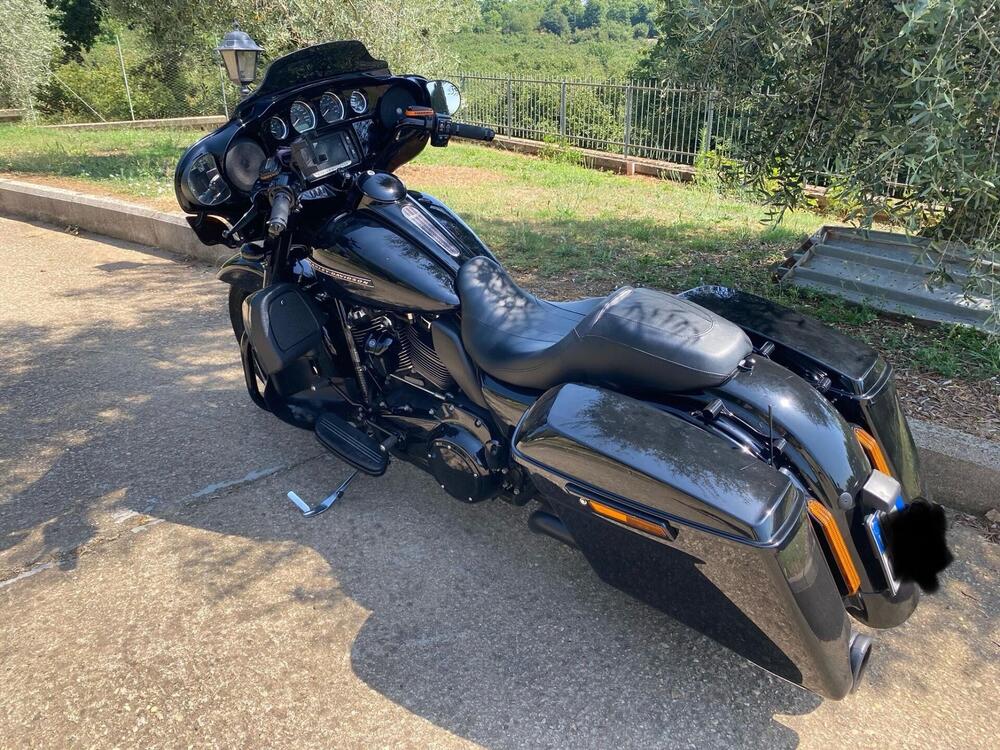 Harley-Davidson 107 Street Glide Special (2017 - 19) - FLHXS (2)