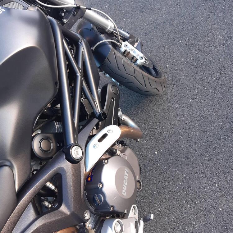 Ducati Monster 696 Plus (2007 - 14) (3)