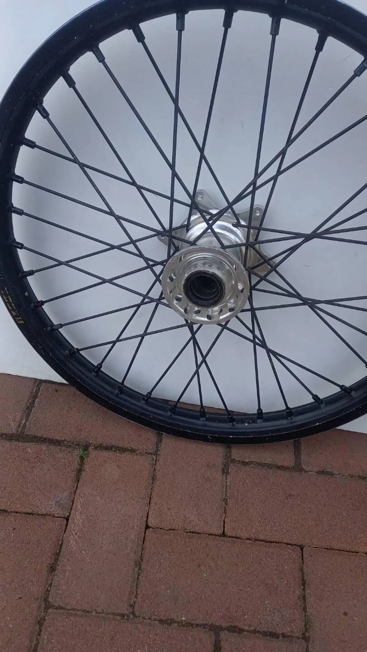 Ruota anteriore com mozzo kite e cerchio tagasako