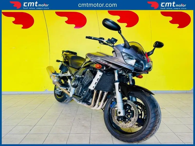 Yamaha FZS 1000 Fazer (2)