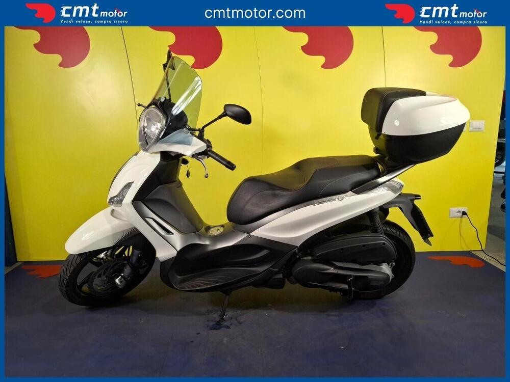 Piaggio Beverly 350 SportTouring ie ABS (2011 - 17) (4)