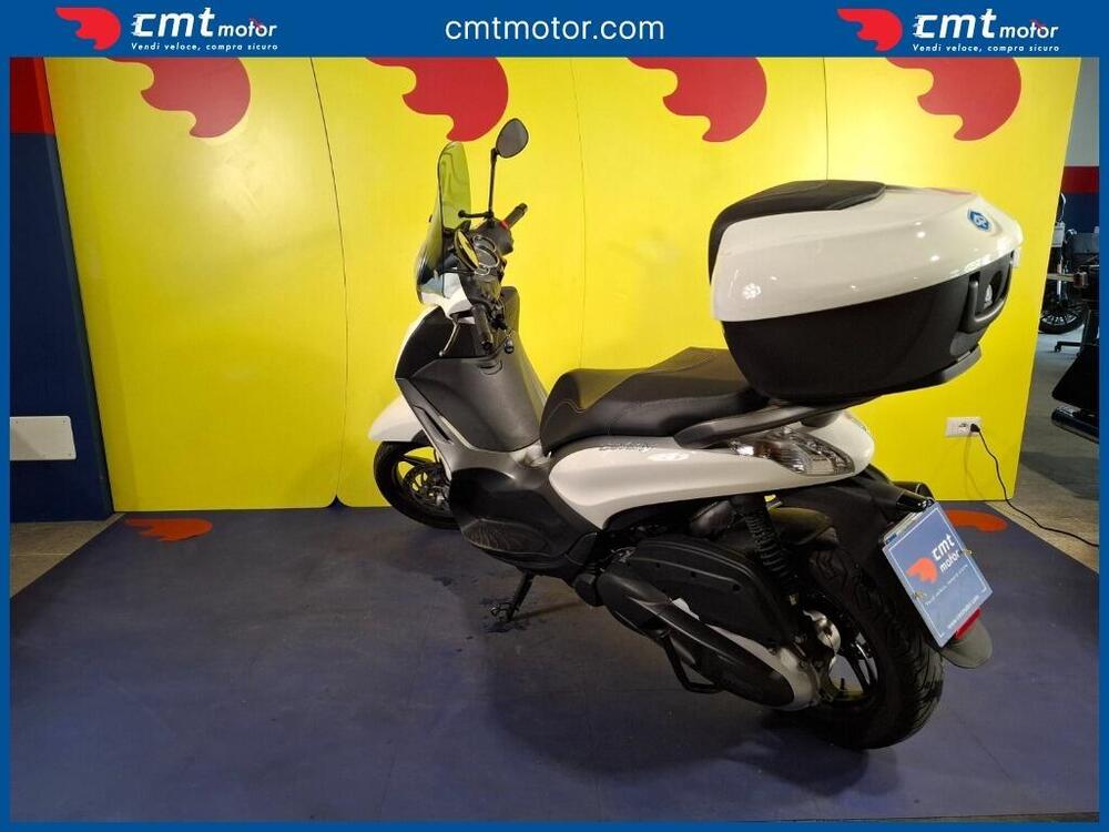Piaggio Beverly 350 SportTouring ie ABS (2011 - 17) (5)
