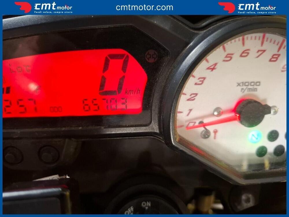 Yamaha FZ8 (2010 - 12) (5)