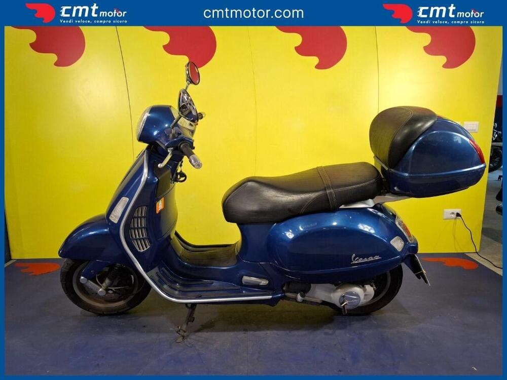 Vespa Granturismo 200 L (2)