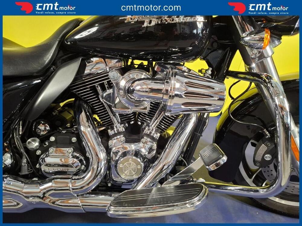 Harley-Davidson 1584 Street Glide (2008 - 10) - FLHX (2)