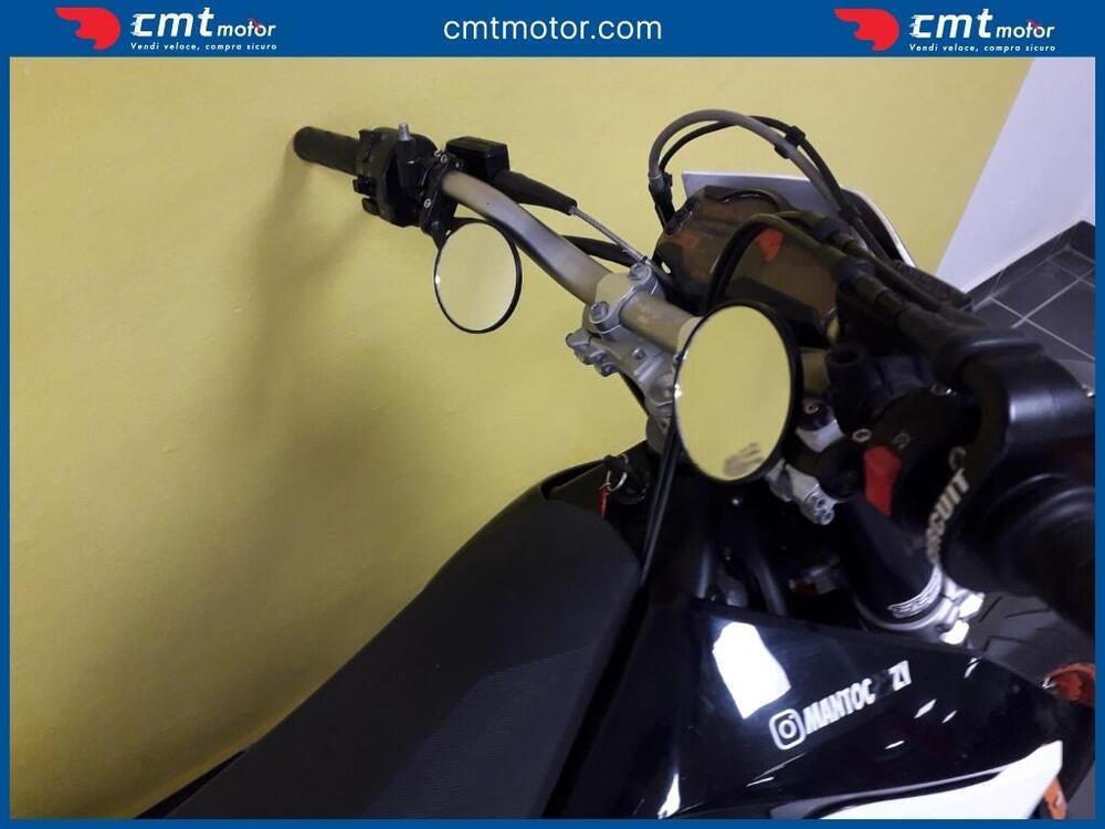 KTM 690 SMC (2008- 11) (5)