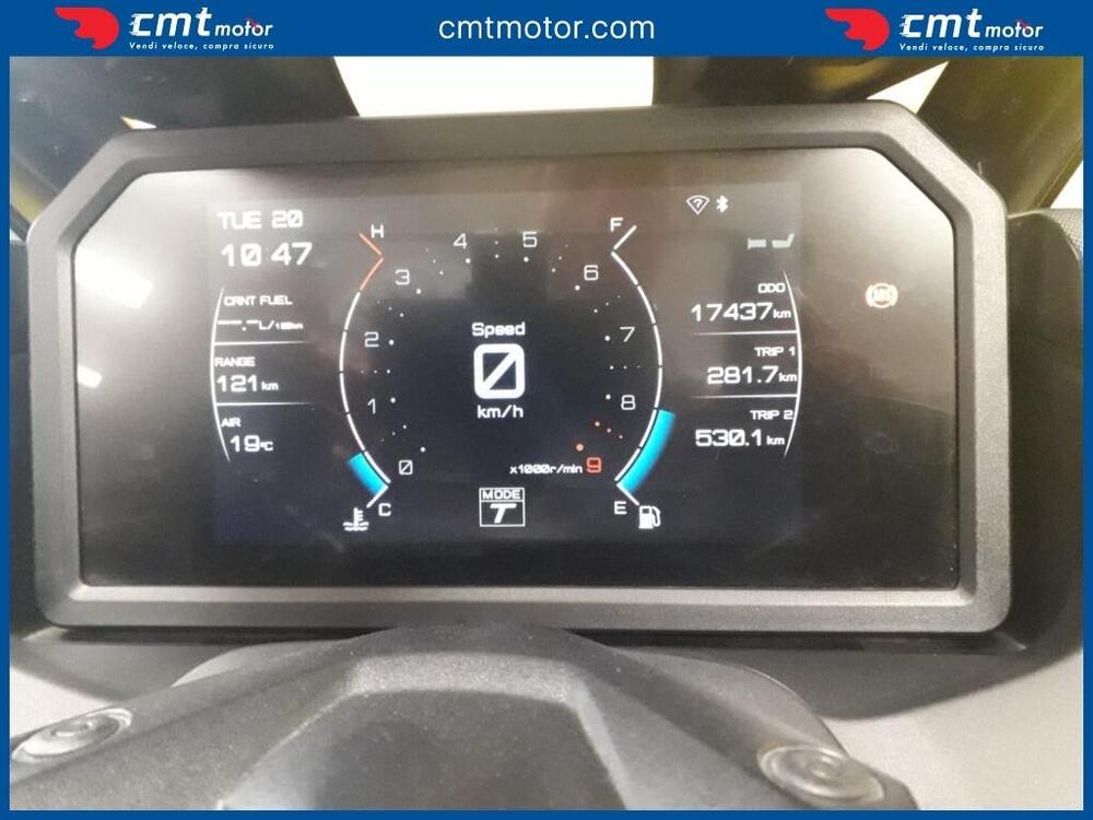 Yamaha T-Max 560 Tech Max (2021) (5)