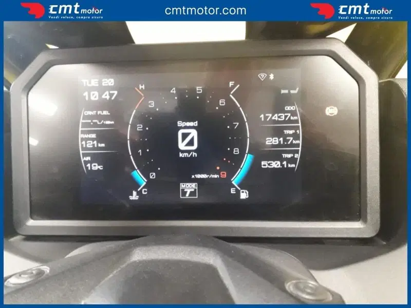 Yamaha T-Max 560 Tech Max (2021) (5)