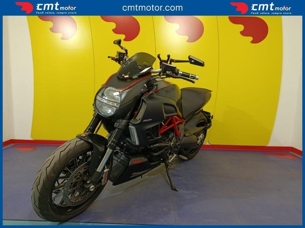 Ducati Diavel 1200 Carbon (2010 - 13) (2)