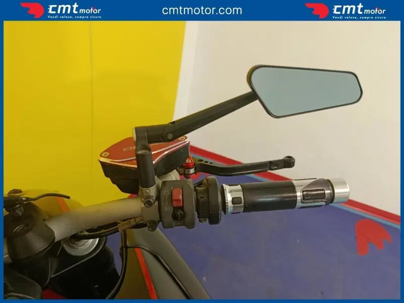 Ducati Diavel 1200 Carbon (2010 - 13) (12)