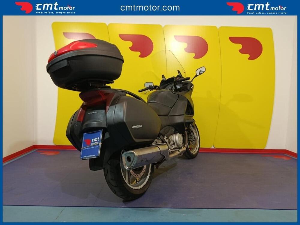 Honda Deauville 700 ABS (4)