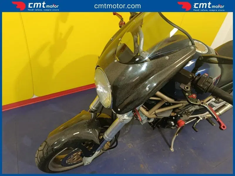 Ducati Monster 750 Dark (1999 - 02) (11)