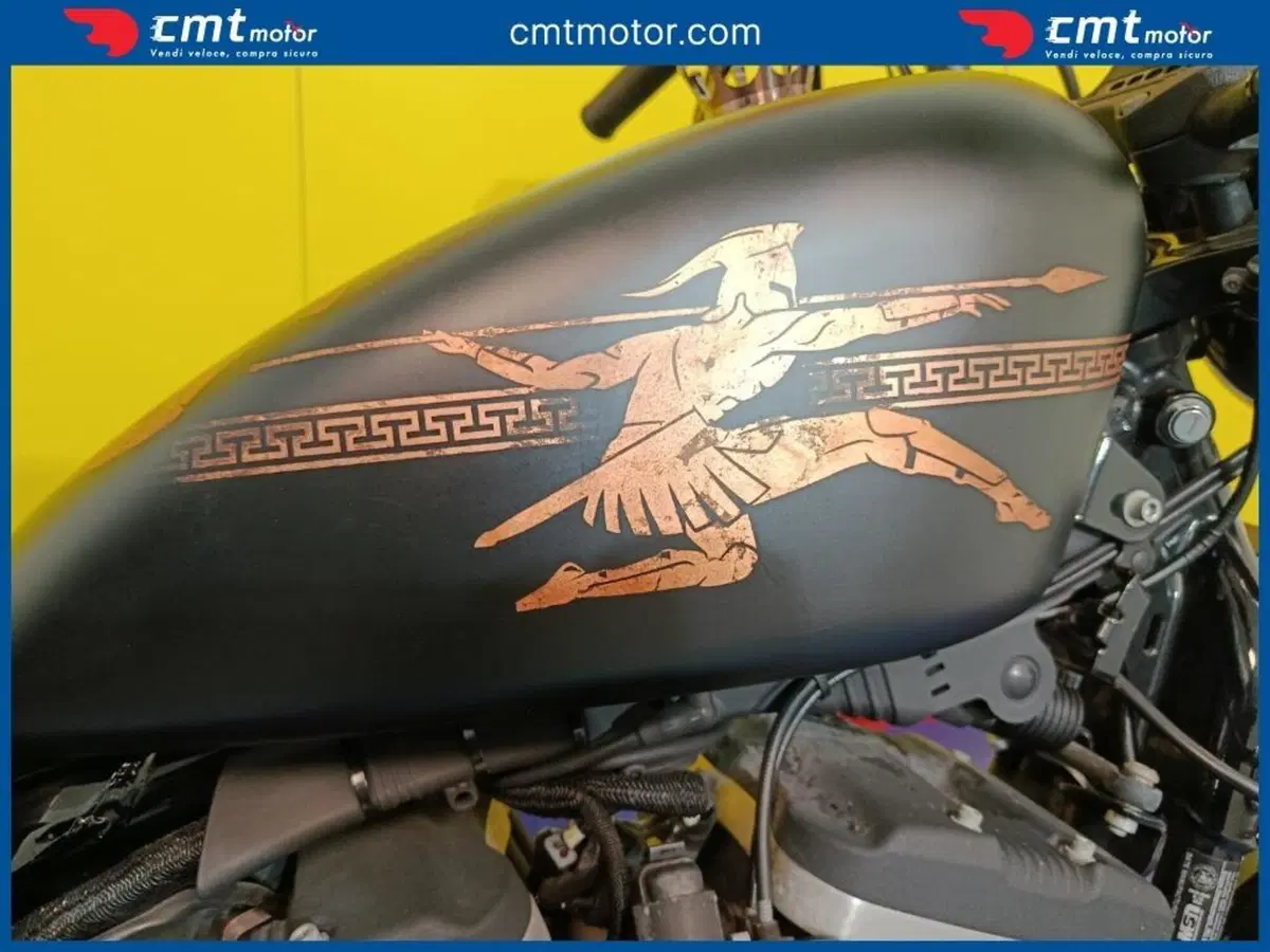 Harley-Davidson 883 Iron (2014 - 16) - XL 883N (6)