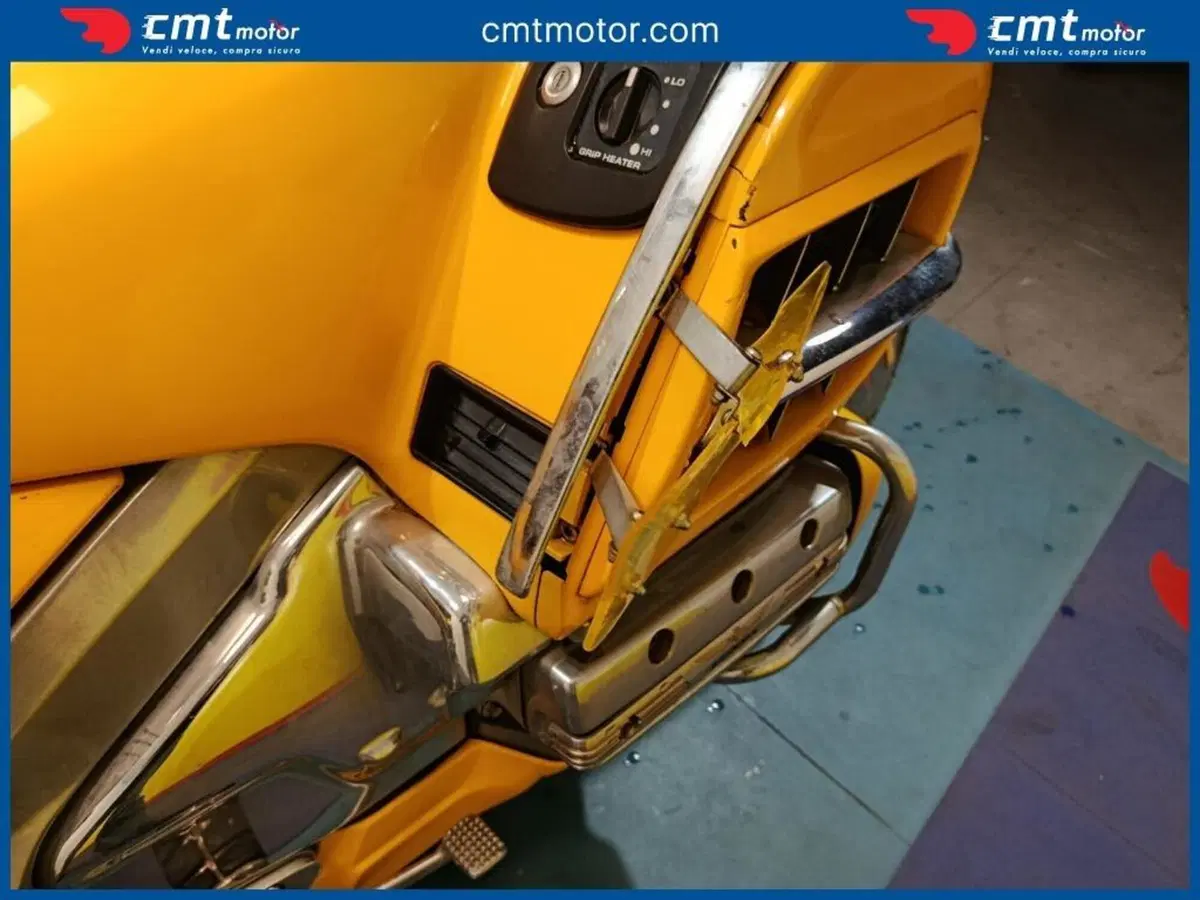 Honda GL 1800 Gold Wing (2000 - 05) (7)