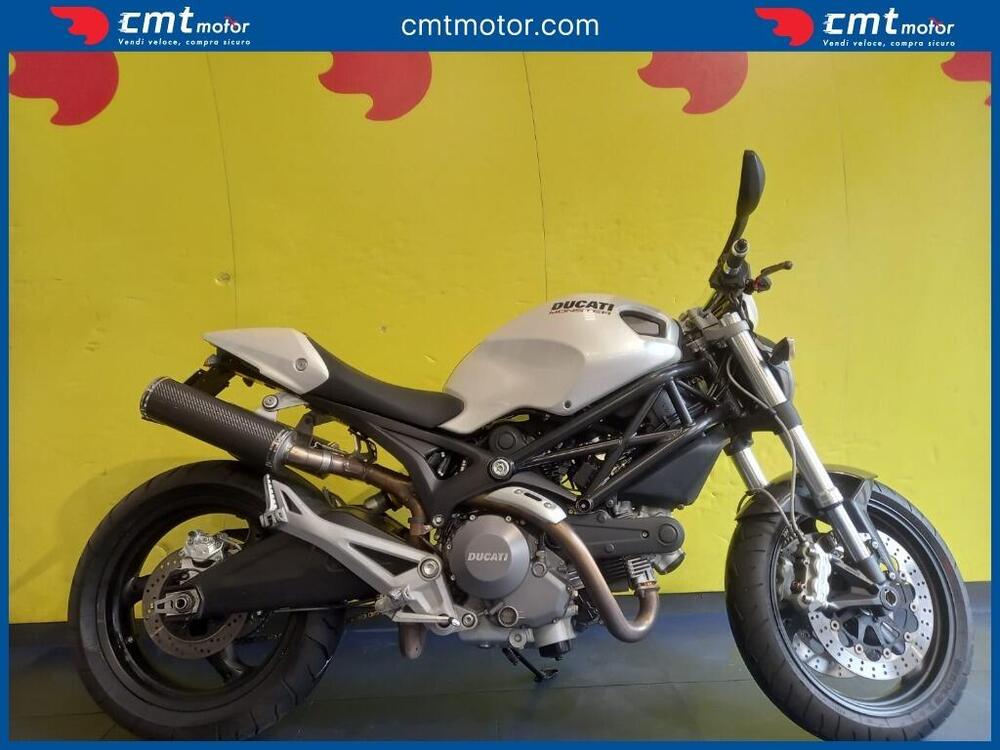 Ducati Monster 696 (2008 - 13) (2)