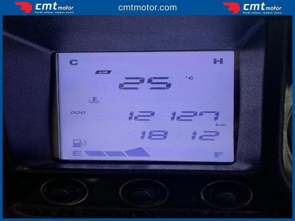 Kymco X-Town 300i ABS (2016 - 20) (5)