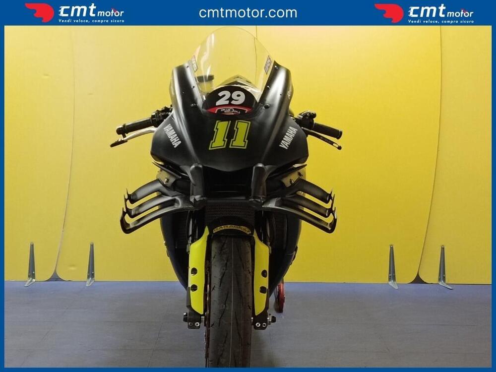 Yamaha YZF R1 (2020 - 25) (2)