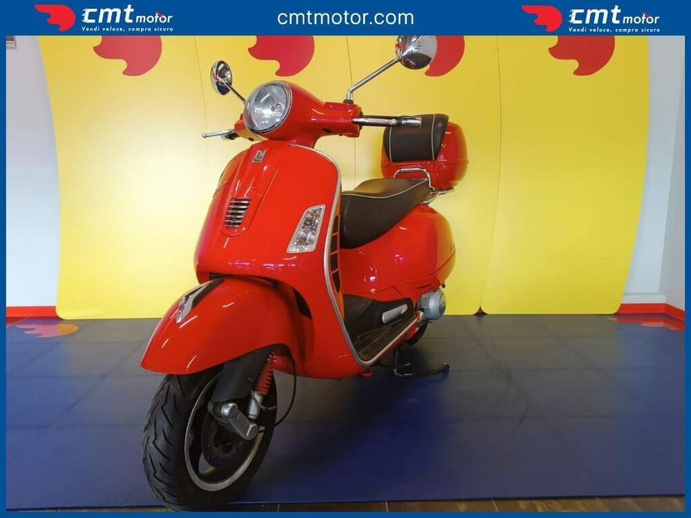 Vespa GTS 300 Super (2008 - 16) (2)