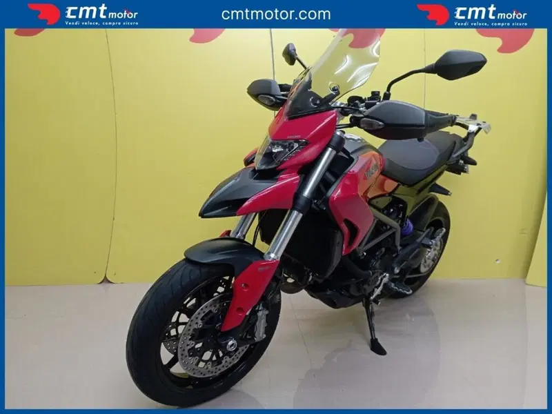 Ducati Hyperstrada 821 (2013 - 15) (2)