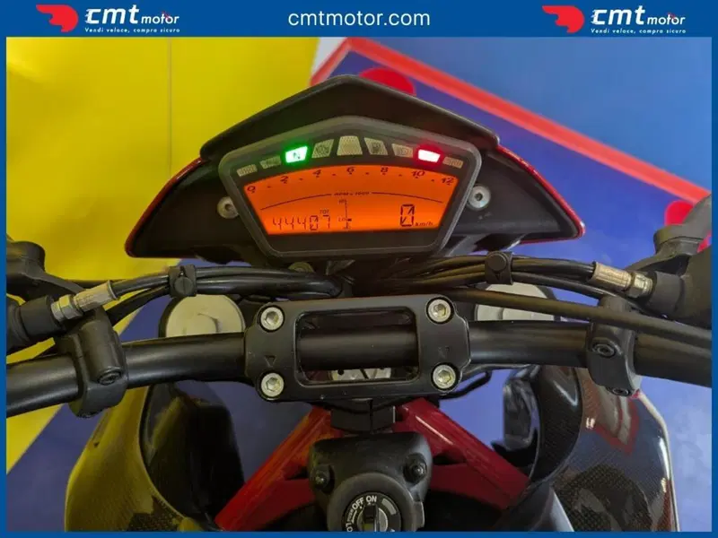 Ducati Hypermotard 796 (2012) (5)