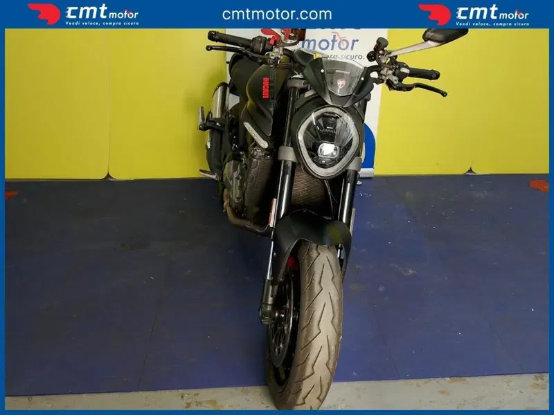 Ducati Monster 937 + (2021 - 25) (2)