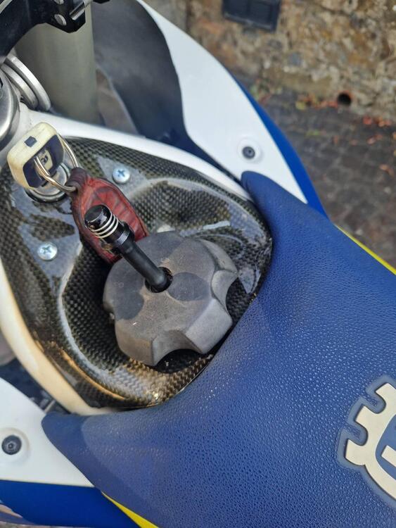 Husqvarna 701 Enduro (2017 - 19) (4)