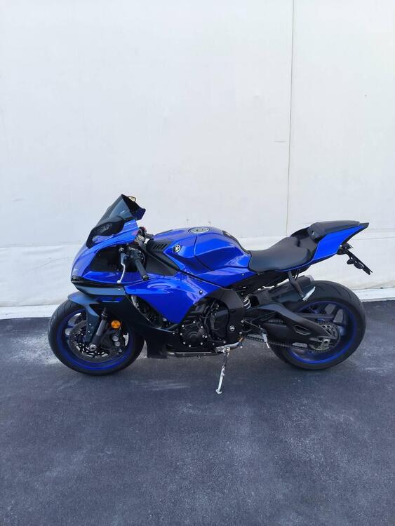 Yamaha YZF R1 (2020 - 25)