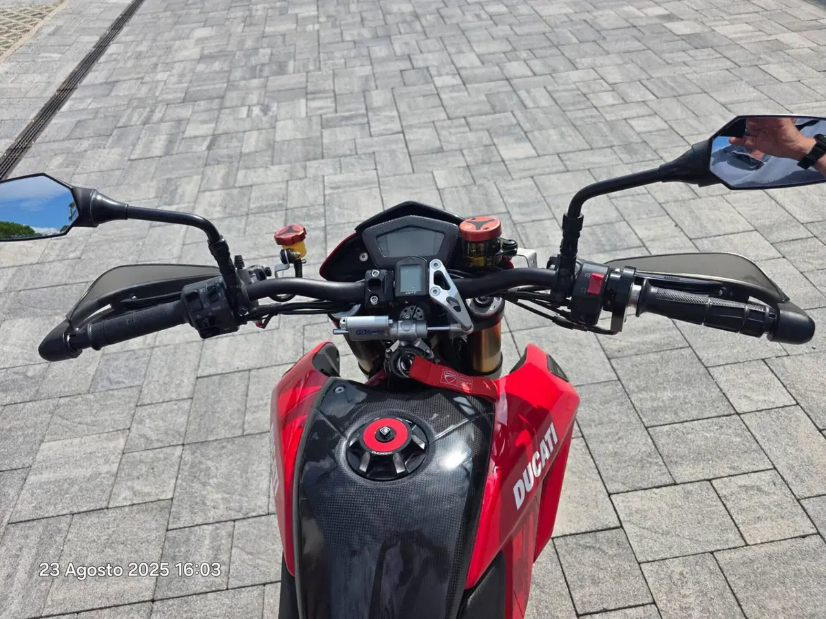 Ducati Hypermotard 1100 S (2007 - 09) (5)