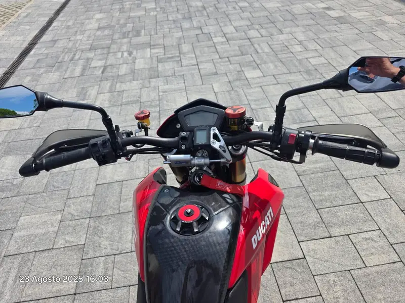 Ducati Hypermotard 1100 S (2007 - 09) (5)