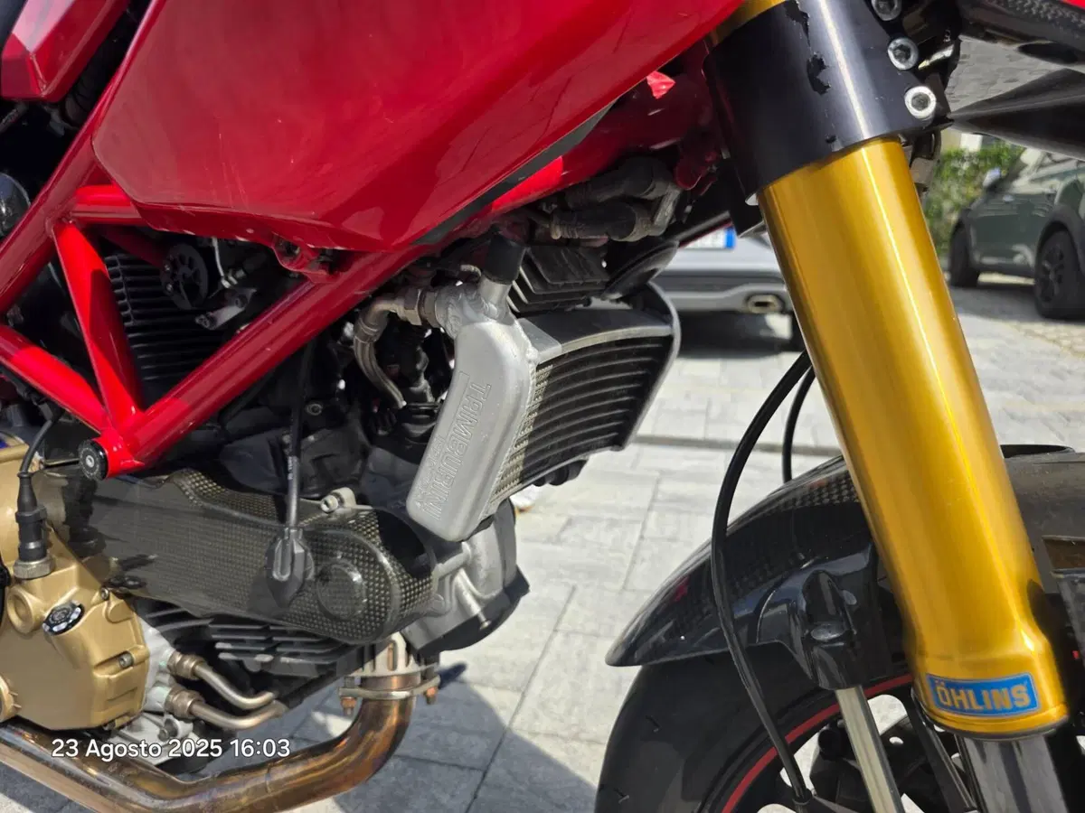Ducati Hypermotard 1100 S (2007 - 09) (9)