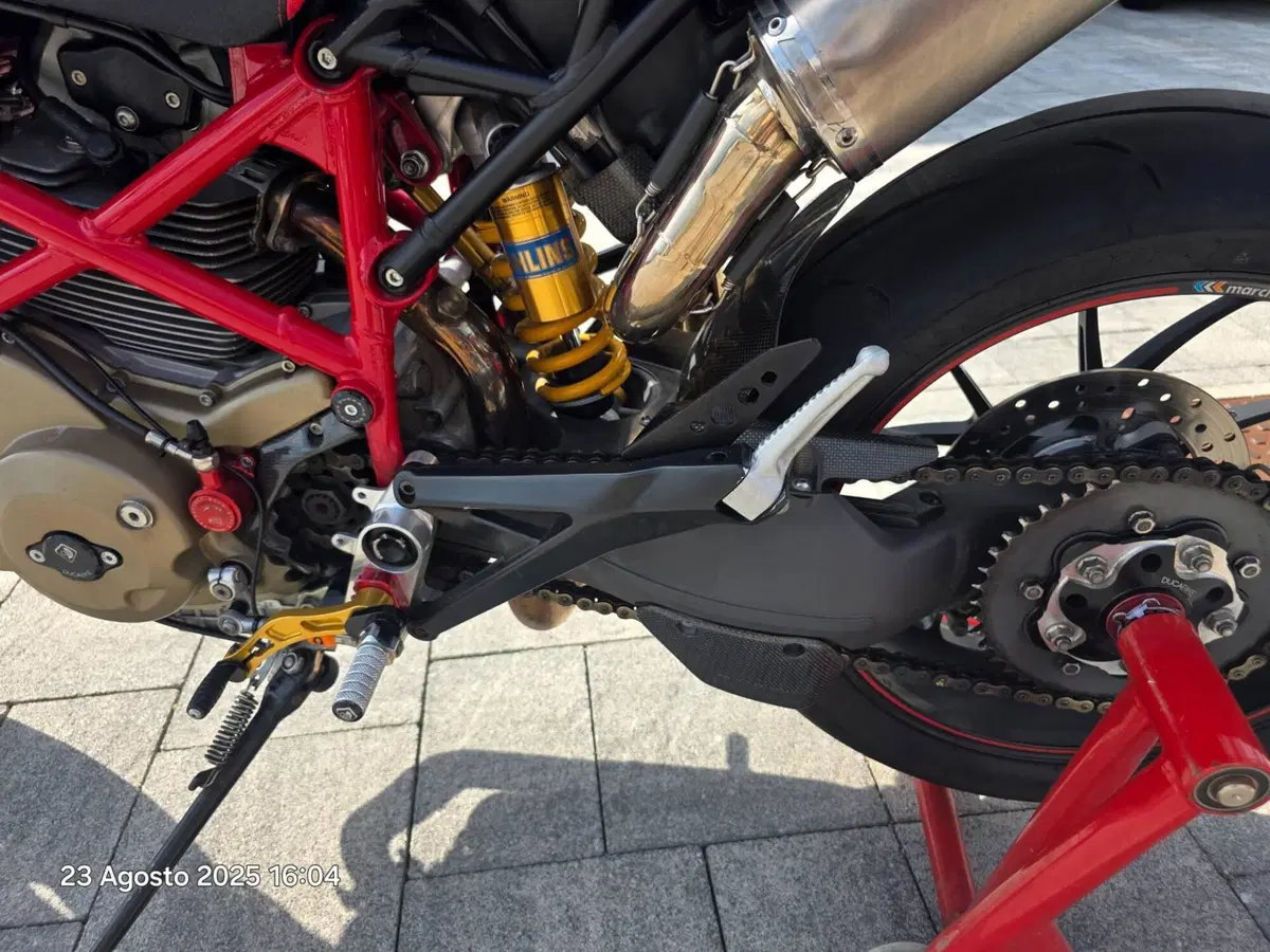 Ducati Hypermotard 1100 S (2007 - 09) (15)