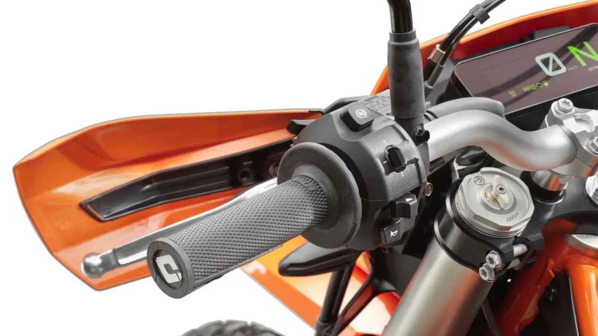 KTM 690 Enduro 690 Enduro R (2026) (6)